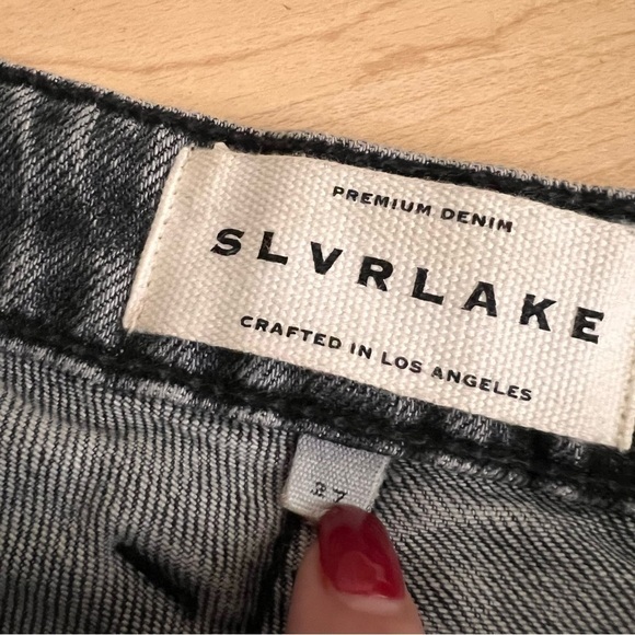 SLVRLAKE Lou Lou Slim Straight Jean In River Moon
Grey Wash Size 27 - Picture 5 of 11
